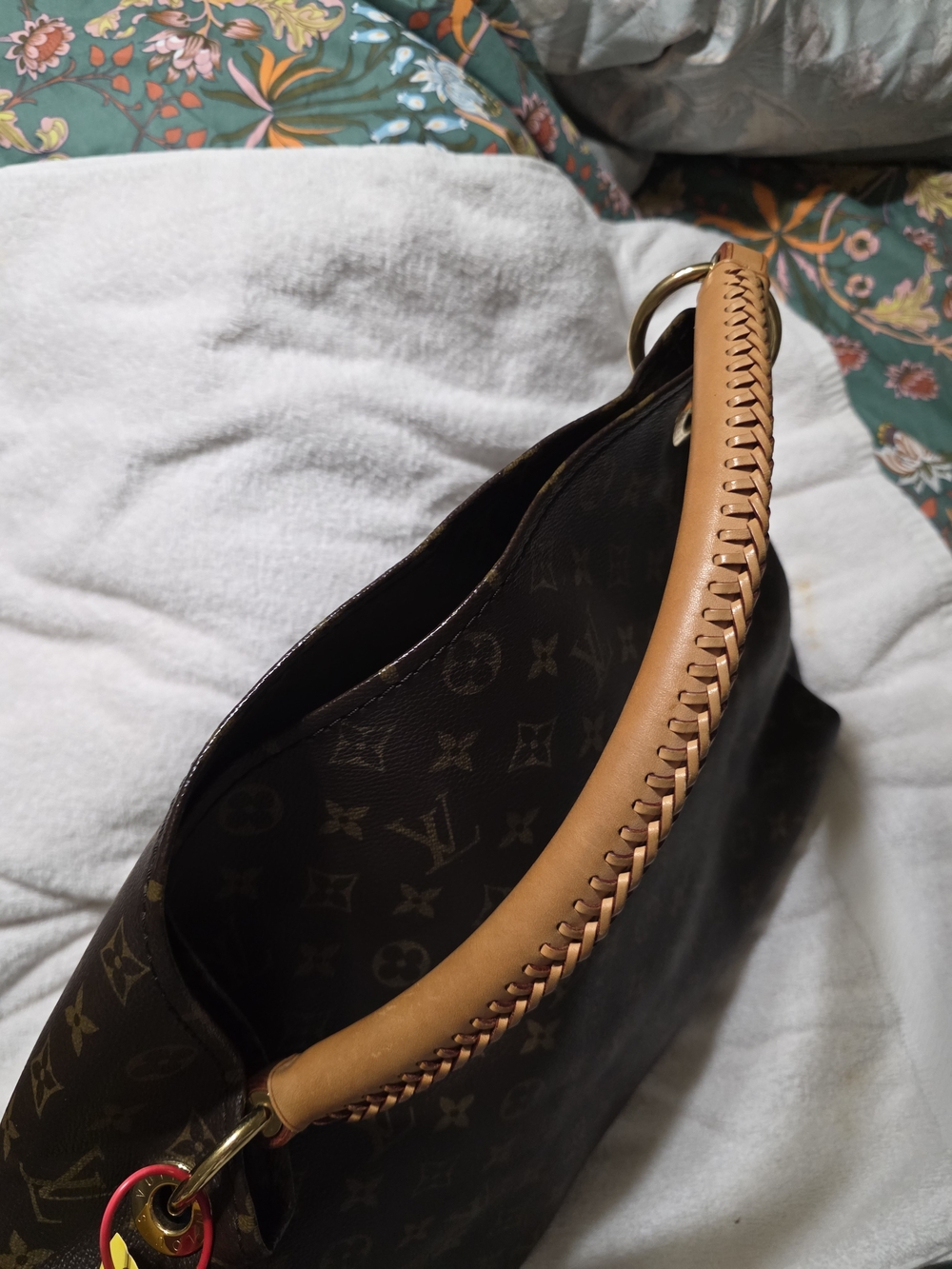 Louis Vuitton Monogram Canvas Shoulder Bag in Brown - Picture 3 of 15